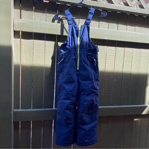 Amazon Essentials Kids Snow Bib